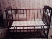 Продается детская кроватка с матрасиком
